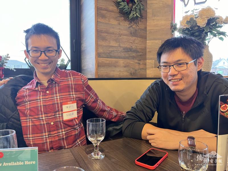 陳舒凡和邱能群都鑽研物理