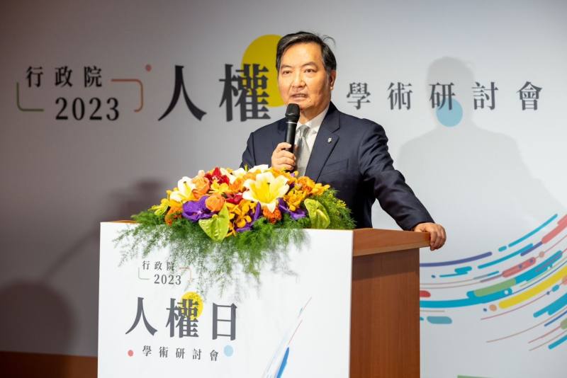 行政院政務委員羅秉成致詞