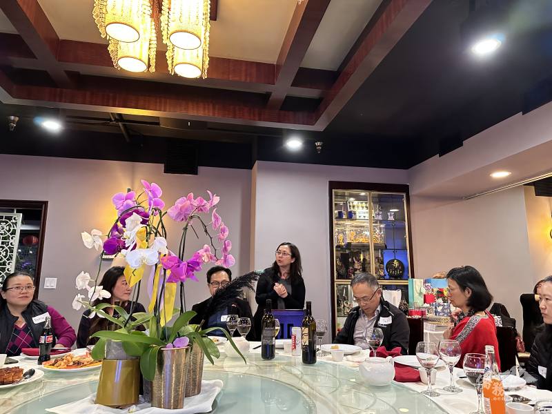 聖地牙哥臺灣商會會長陳曉華歡迎大家與會