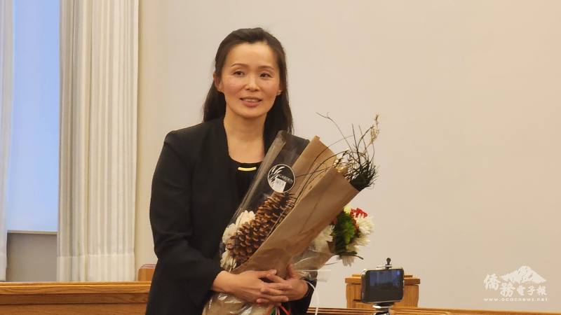 指揮顏毓芬表示，劍橋合唱團將在美推廣中文及臺語歌曲