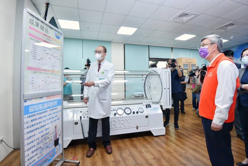 陳院長12日視察衛生福利部旗山醫院長期照護大樓