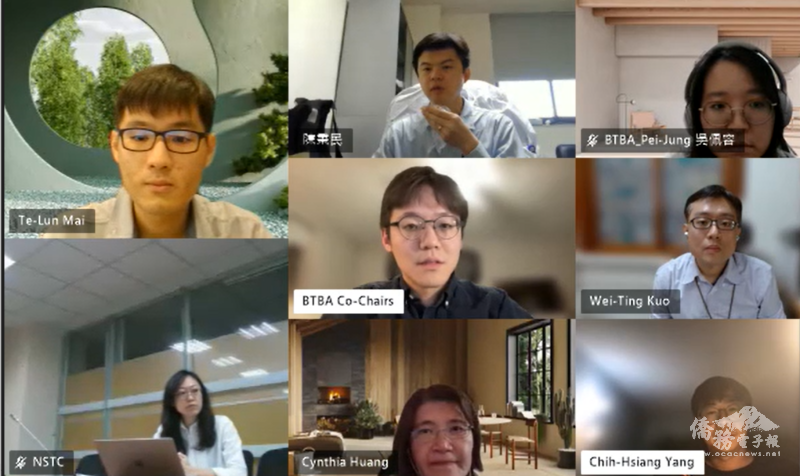 波士頓辦事處教育組組長黃薳玉（中下），波士頓臺灣人生物科技協會共會長蔡明儒(中) 與吳佩容 (右上一)，楊志祥　（右下）和3名講者，陳秉民（中上），郭瑋庭（右中），麥德倫　（左上）