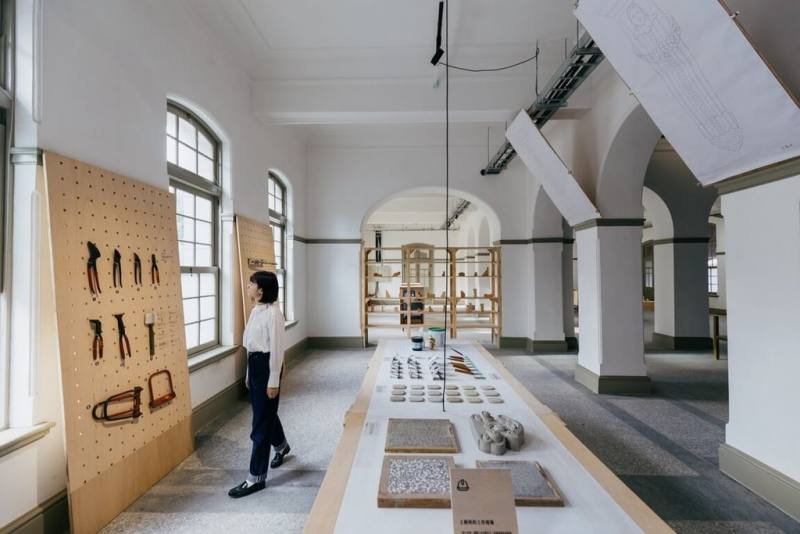 「2023城中串遊季」活動結合國定古蹟台中州廳修復成果導覽、當代藝術展、專家帶領走讀等，系列活動將於民國113年1月15日結束，歡迎民眾把握機會一起遊州廳、喝咖啡、聽講座。（台中市政府提供）