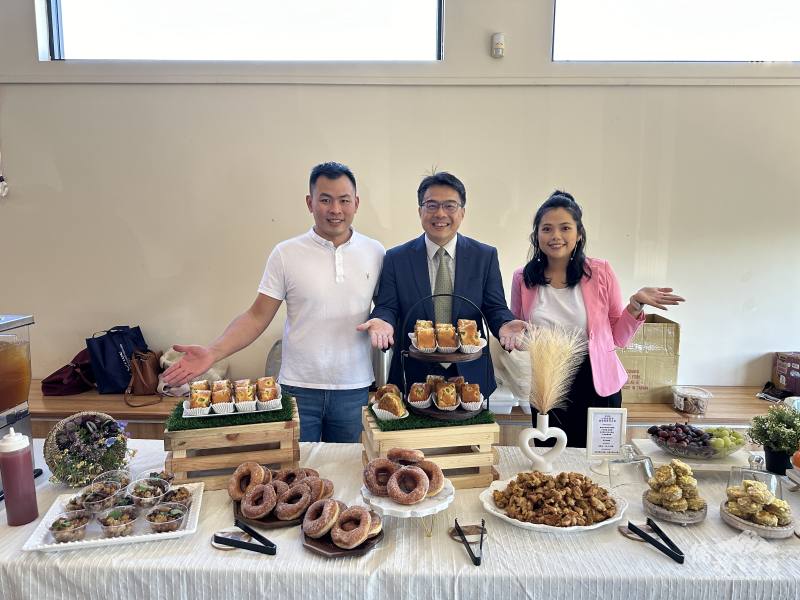 臺味十足茶點由劉怡琪、謝松成經營的Sno Tea Caffè提供