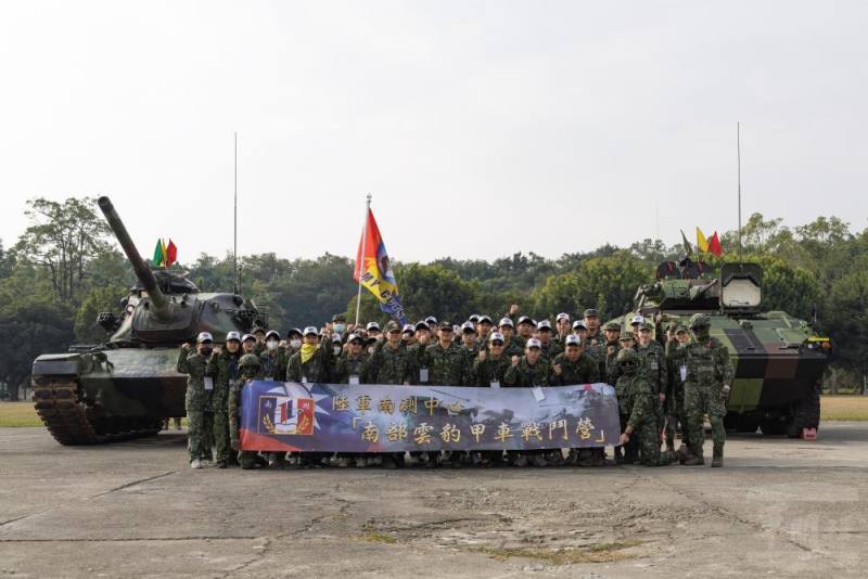 「雲豹甲車體驗營」在陸軍南區聯合測考中心登場