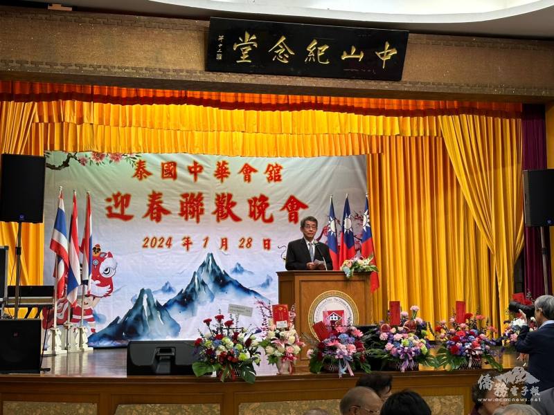 駐泰國辦事處代表張俊福致詞