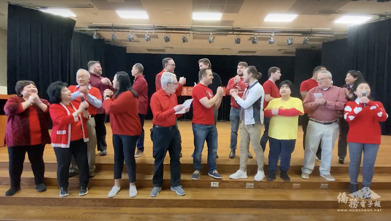 TCML師生合唱「恭喜恭喜」互道新年