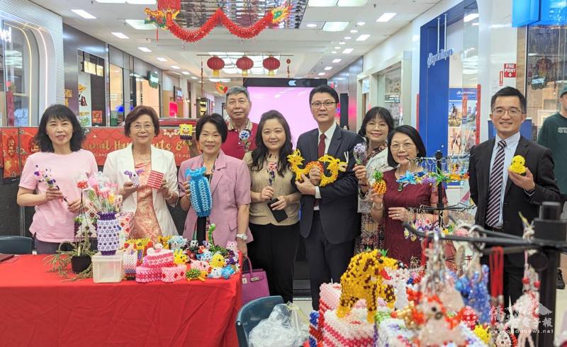 范厚祿與貴賓合影