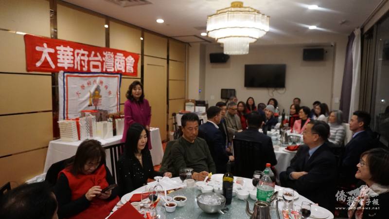 在李治瑞的主持下，場內氣氛高潮迭起，大家歡笑聲不斷