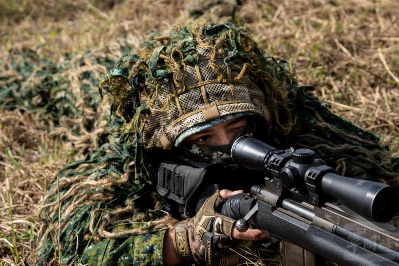 簡上士是一位資深的狙擊手。（軍聞社記者呂尚俞攝）