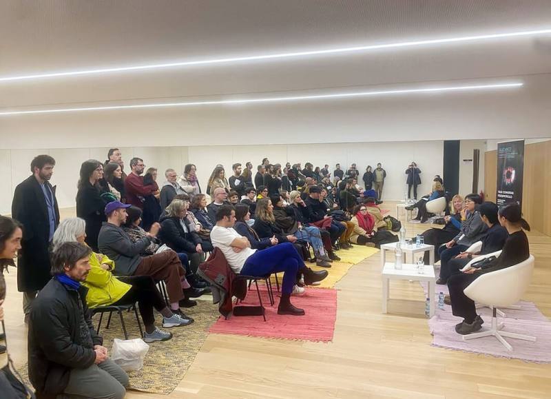 編舞家王宇光舞作「捺撇」受邀在葡萄牙GUIDANCE吉馬列斯國際當代舞蹈節 （GUIDANCE International Dance Festival）演出，演後座談觀眾反應熱烈。（微光製造提供）