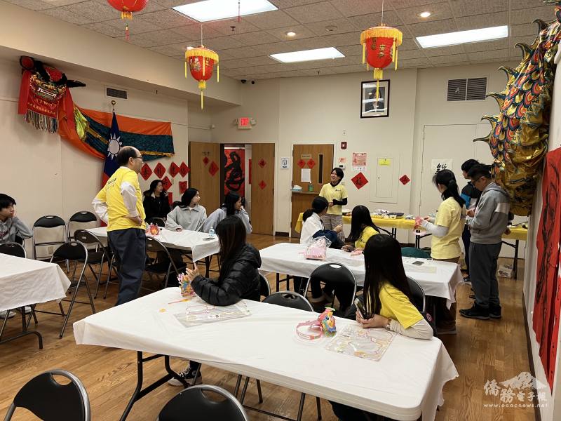 波士頓 FASCA 會長 Naomi Wu 歡迎各成員