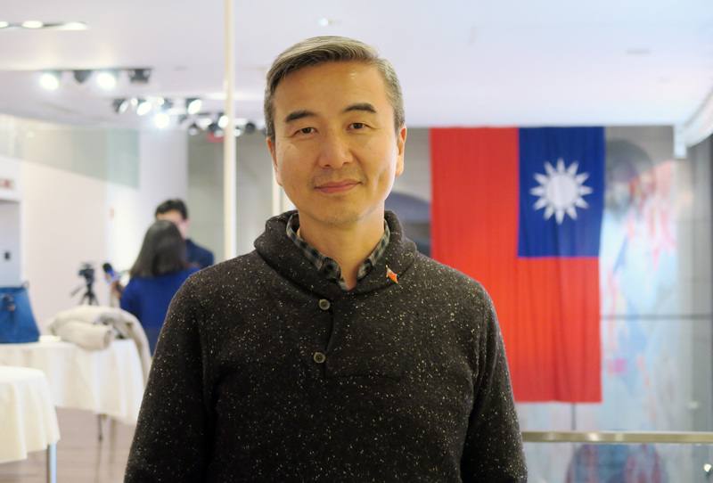 兩岸緊張加劇之際，紀錄片「金門」導演江松長20日說，希望作品能提醒觀眾台海和平的可貴與脆弱。