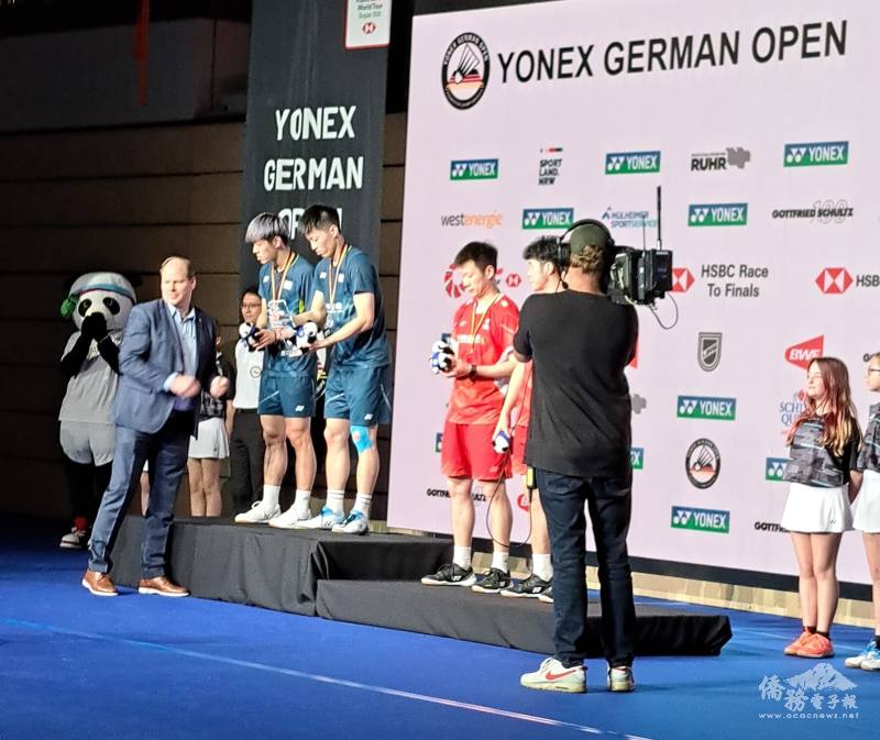 德國羽球公開賽男雙李哲輝、楊博軒逆轉奪冠