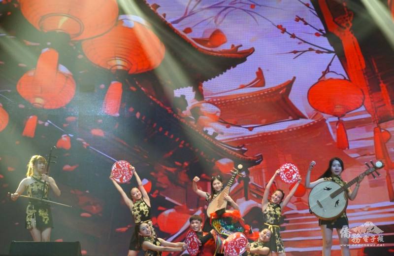 「當代樂坊」藉由演出與馬來西亞觀眾共同歡慶農曆新年