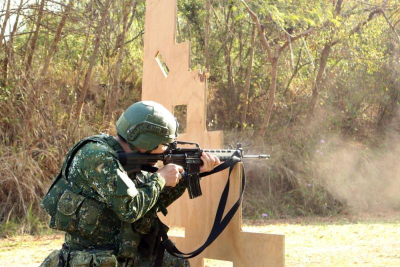 陸軍砲兵第58指揮部防空營日前實施快速反應射擊訓練，強化臨戰應變能力，提升戰鬥射擊效能。（陸軍第十軍團提供）