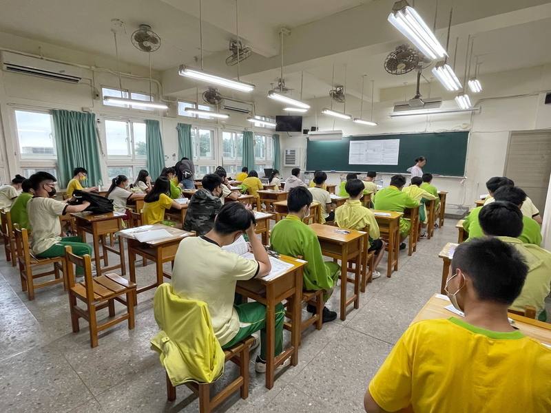 國中教育會考考生應試。(資料照/中央社)