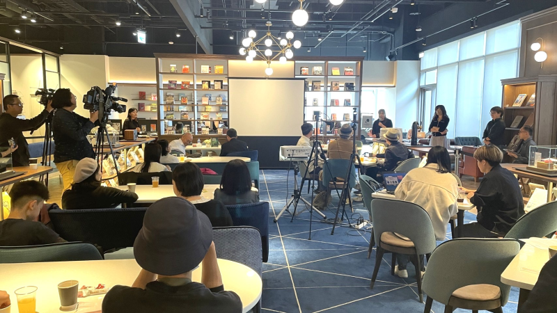 客家委員會16日下午於台北松山蔦屋書店辦理「從世界名著翻譯談客語新創」座談會
