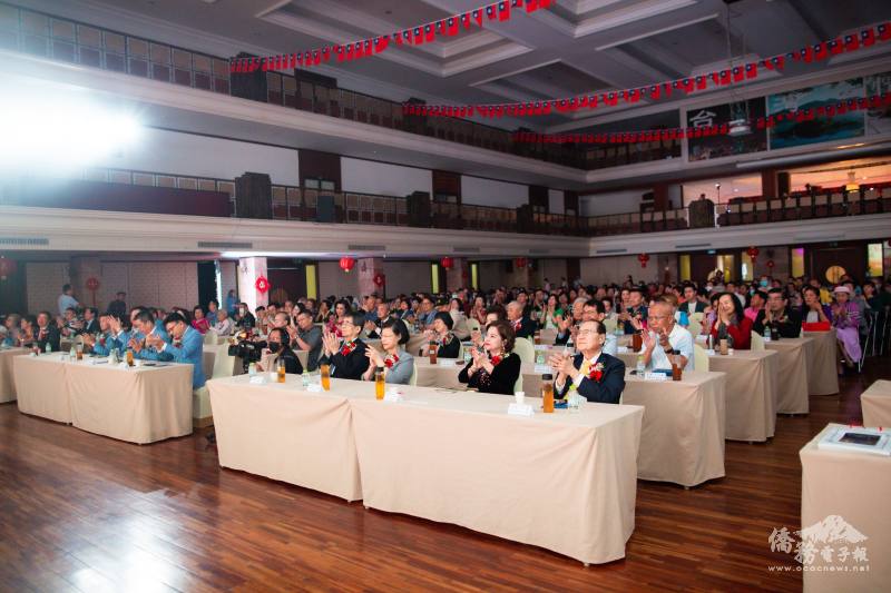 「當代樂坊」於泰國臺灣會館大禮堂表演，共計500餘人出席盛會