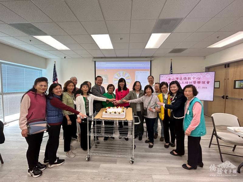 大家一齊祝福上半年度生日的志工們