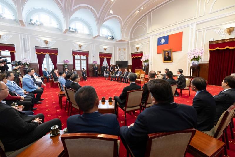 總統接見「第31屆亞洲臺灣商會聯合總會回國訪問團」，並致詞