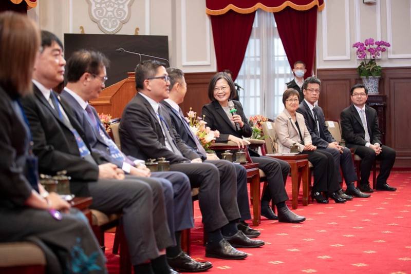 總統接見「第31屆亞洲臺灣商會聯合總會回國訪問團」