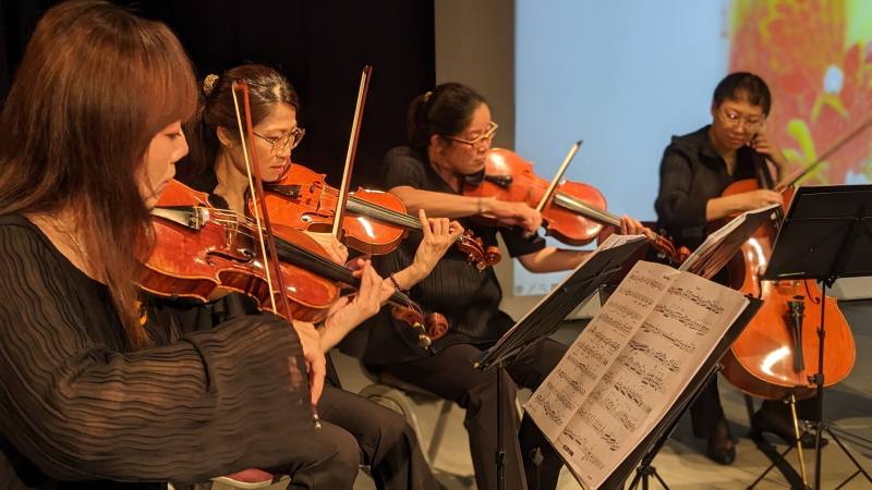 國臺交弦樂四重奏搭配說書人精彩演繹繪本音樂會，音樂內容感動現場觀眾