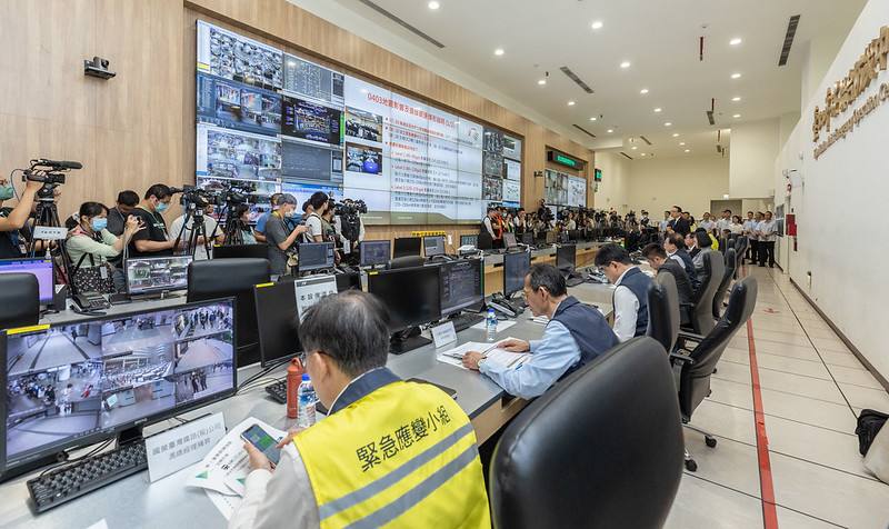 總統視察「臺鐵、高鐵及公路0403地震影響及搶修疏運情形」