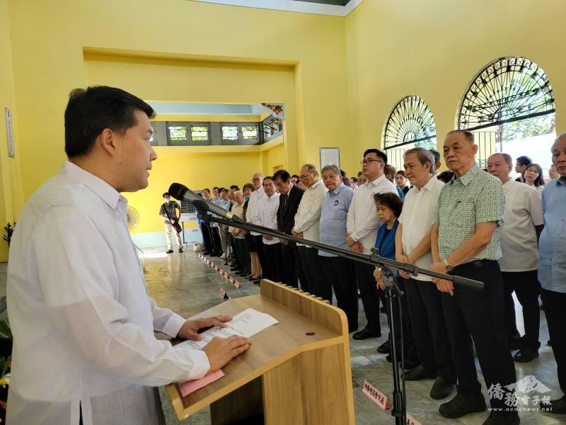 謝銘洲說，祈盼僑社全體華人同胞，承先啟後，融入主流社會，促進地區性的友好睦鄰關係，以達到世世代代的自由與和平願望