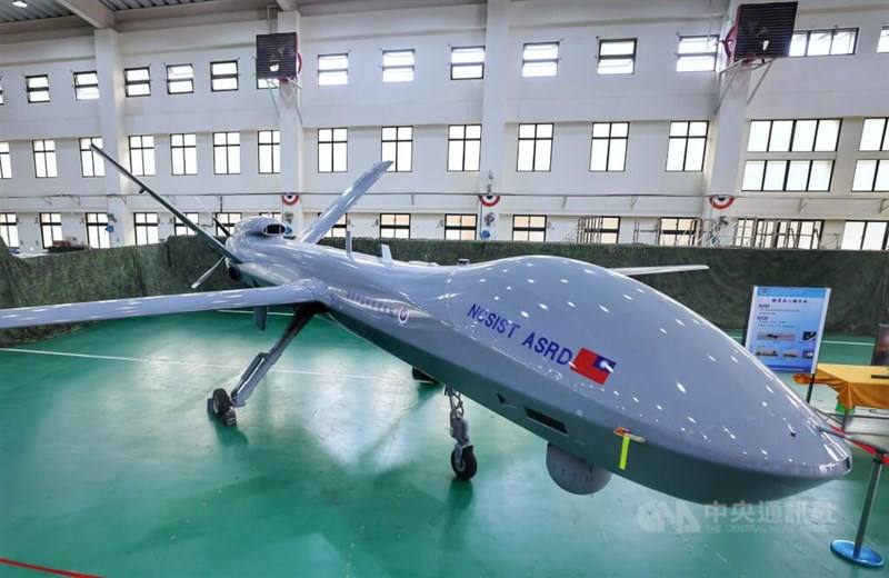 A Teng Yun unmanned aerial vehicle is displayed during a press briefing in March 2023.