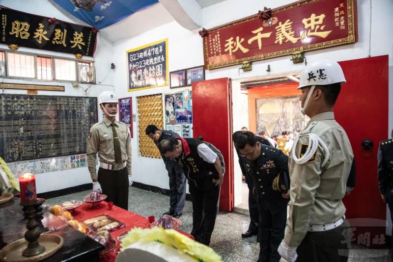 陸軍航空特戰指揮部辦理天兵忠靈祠春祭典禮。（軍聞社記者王茗生攝）
