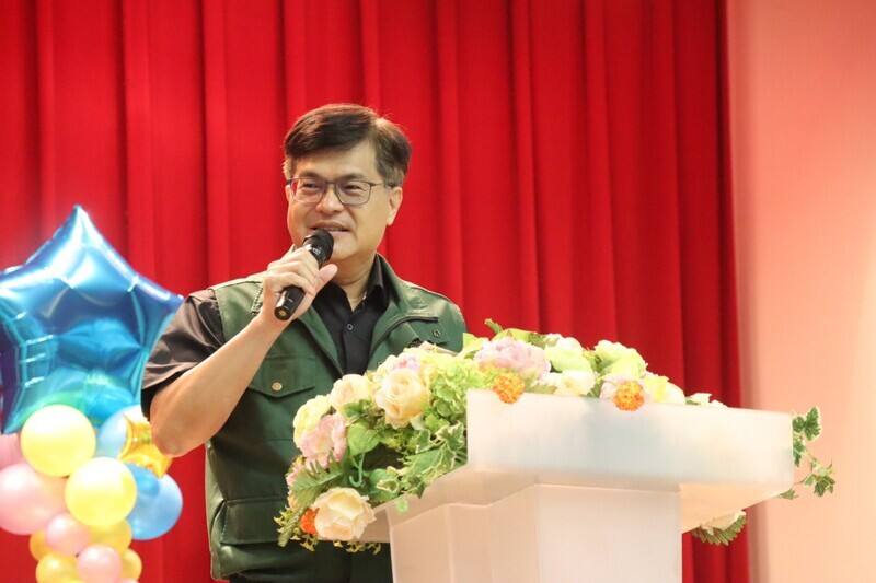 高雄市教育局長謝文斌