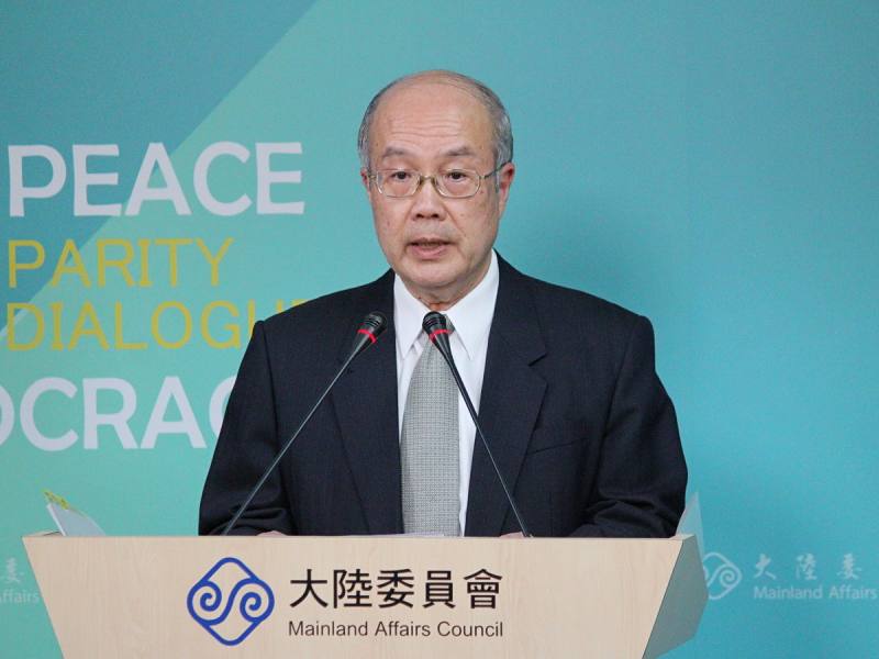陸委會副主委詹志宏表示，等中國大陸的決定開放陸客團赴台旅遊，才符合習近平所講的雙向來往。