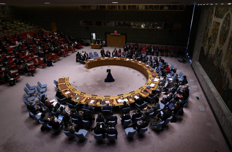 聯合國安理會14日將針對伊朗對以色列發動前所未見的無人機和飛彈攻擊，召開緊急會議。(路透社/達志影像)