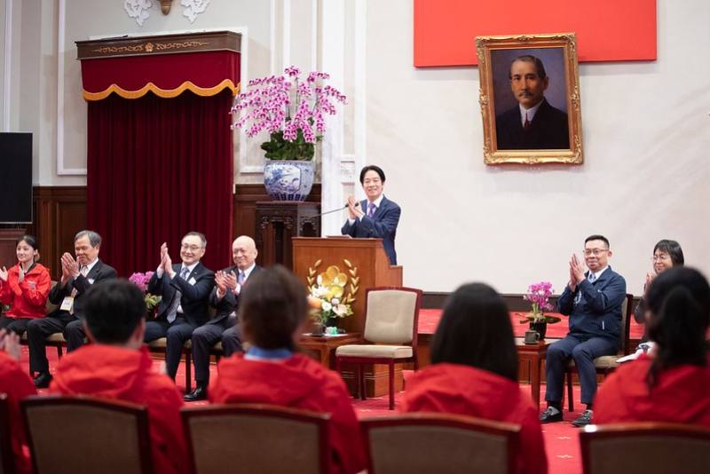 副總統接見第24屆「台新青少年志工菁英獎」傑出志工獎得主，並致詞