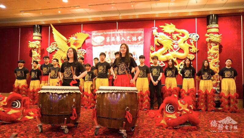 密西根舞獅隊熱鬧登場