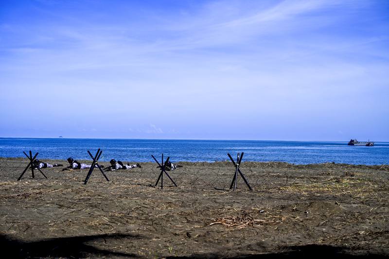 菲律賓海軍4月30日在巴拉旺島（Palawan）進行兩棲登陸演習。