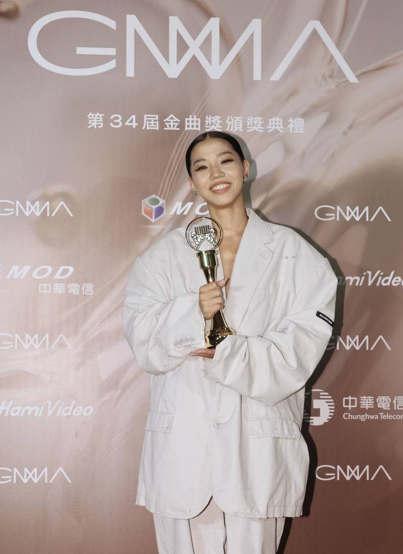 Singer | Hung Pei-yu