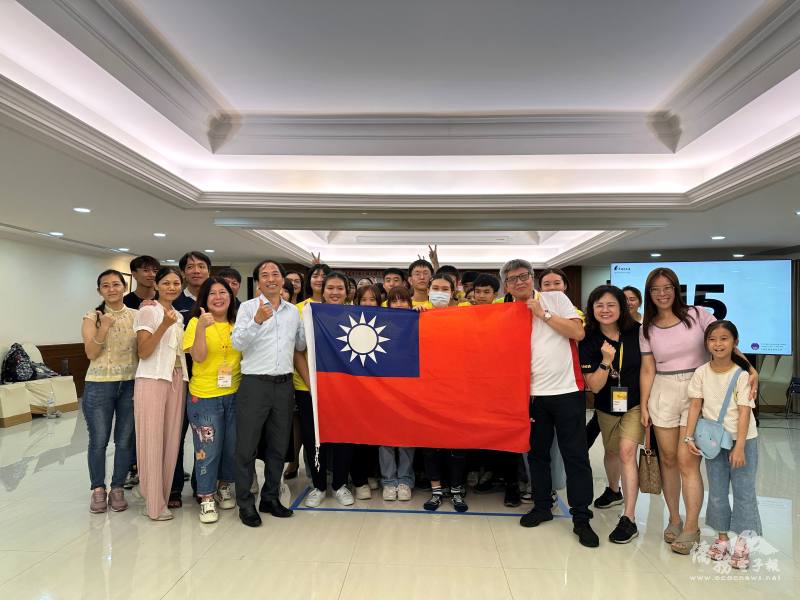 Jump into FASCA成功合影