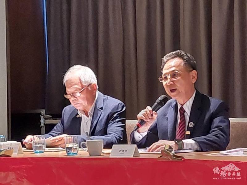 劉惟祥（右）與蘇春生平時熱心參與僑界活動，將一同返臺參加就職慶典活動