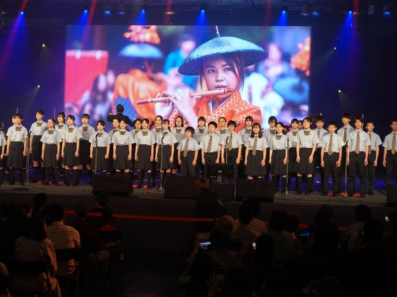 文總主辦的台灣文化祭TAIWAN PLUS 2024於11日在日本京都市勸業館登場，12日落幕，匯聚華語、台語、客語、原住民族語歌聲，部分表演與日本Style KYOTO管弦樂團、指揮家Kimbo ISHII共演。另外也有京都市少年合唱團表演。