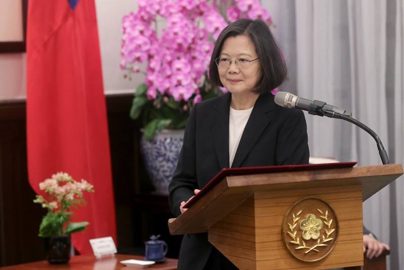 President Tsai delivers remarks.
