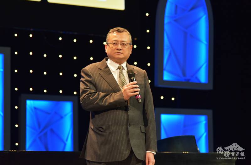 駐芝加哥辦事處處長類延峰希望新校區能夠盡快完工