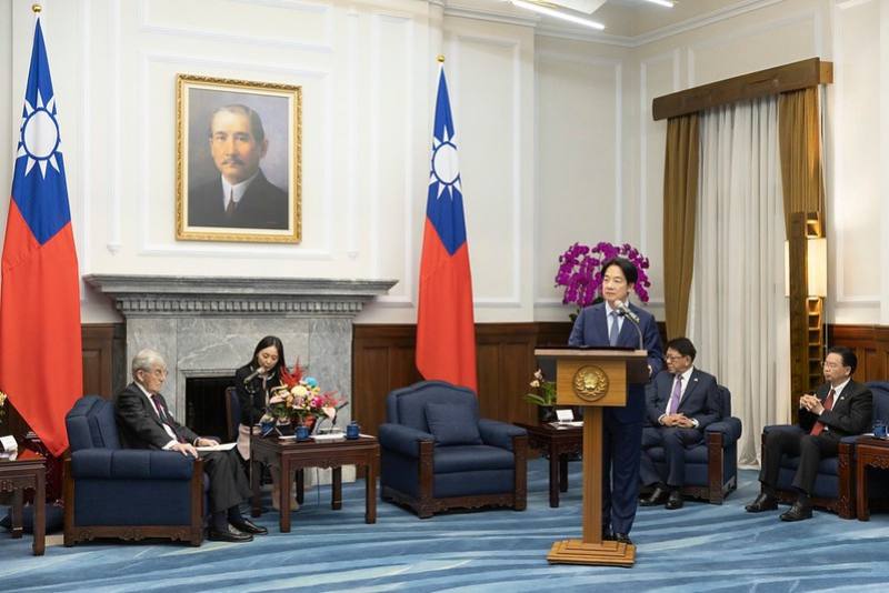 President Lai meets British delegation to presidential inauguration ...