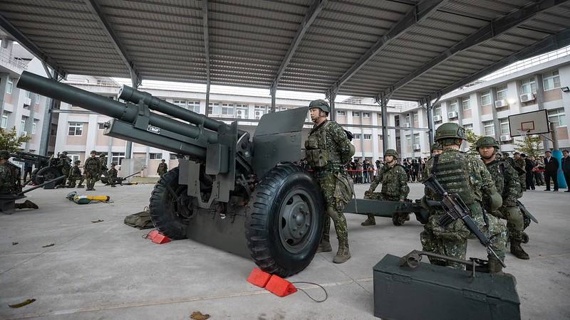 總統視導砲兵戰備操演