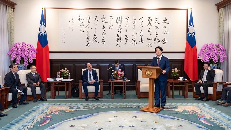 總統接見「世界和平基金會主席尤韋．莫拉韋茨一行」，並致詞