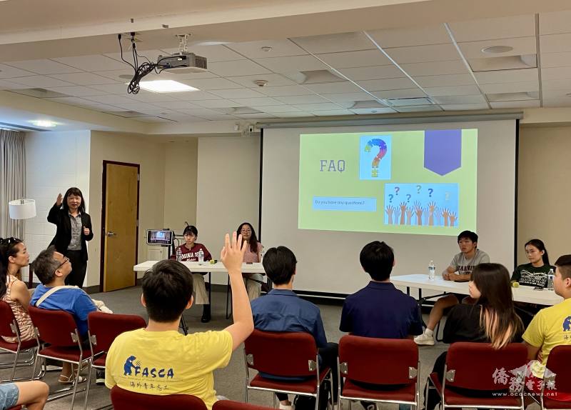 Enthusiastic attendees posed insightful and practical questions during the Q&A session