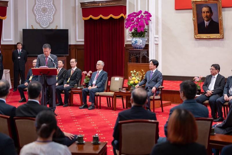 總統接見「社團法人中國工程師學會113年度各項獎章得獎人」