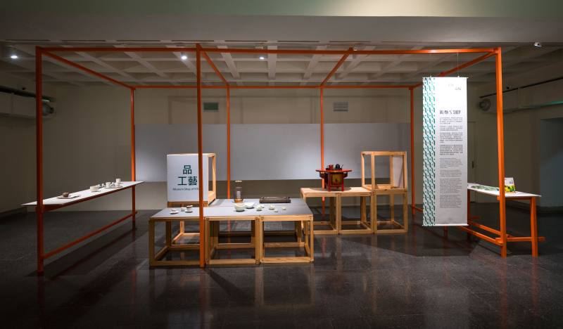 工藝遶境展開全國六個地區的跨域「巡」禮，期待如媽祖遶境般讓工藝典藏回返地方，發揮齊聚力量，重新發掘臺灣工藝的靈力連結。該展匯集顏水龍、歷屆國家工藝成就獎得主、南投在地人間國寶及技術保存者等人匠心獨具的作品。