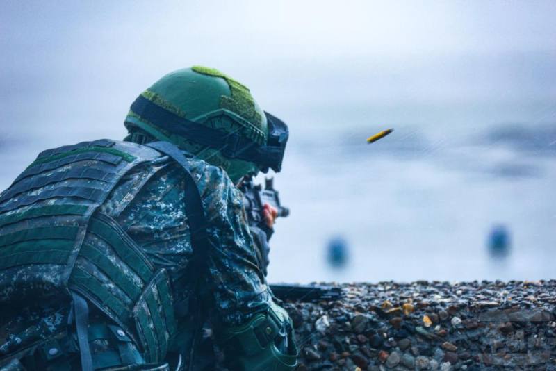 陸軍步兵第257旅日前實施「野戰訓場射擊訓練」。（陸軍第十軍團提供）